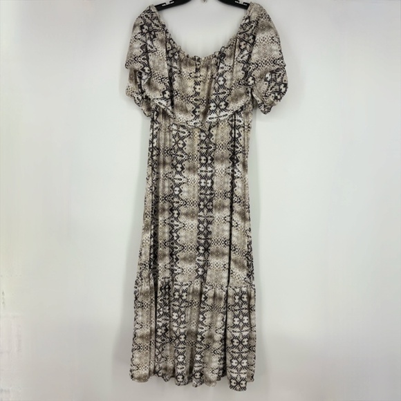 Eloquii Womens Size 14 Off Shoulder Maxi Dress Beige Brown Snake Print Ruffles - Picture 6 of 10